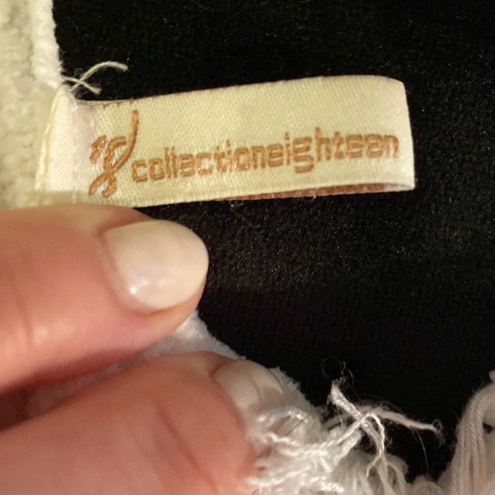 collectioneighteen neck scarf